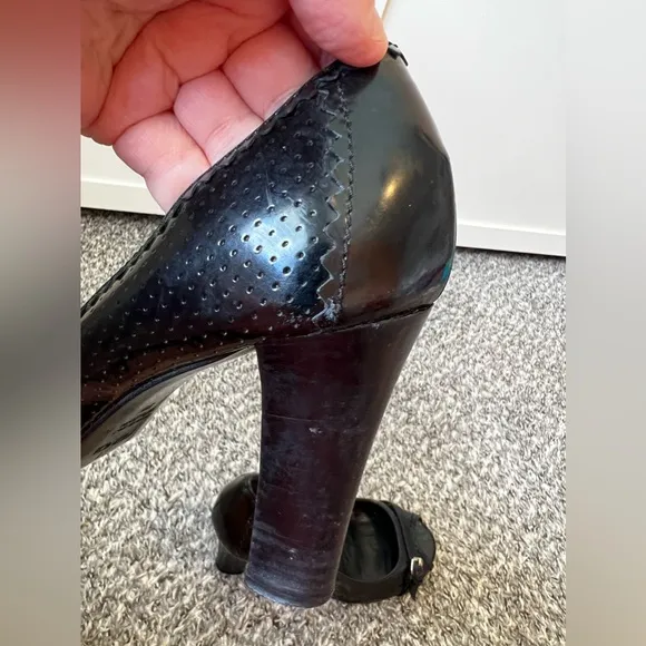 Fendi Women’s Vintage Patent Leather Peep Toe Heels Size Italian‎ EU 39 / US 9