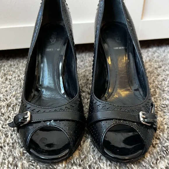 Fendi Women’s Vintage Patent Leather Peep Toe Heels Size Italian‎ EU 39 / US 9