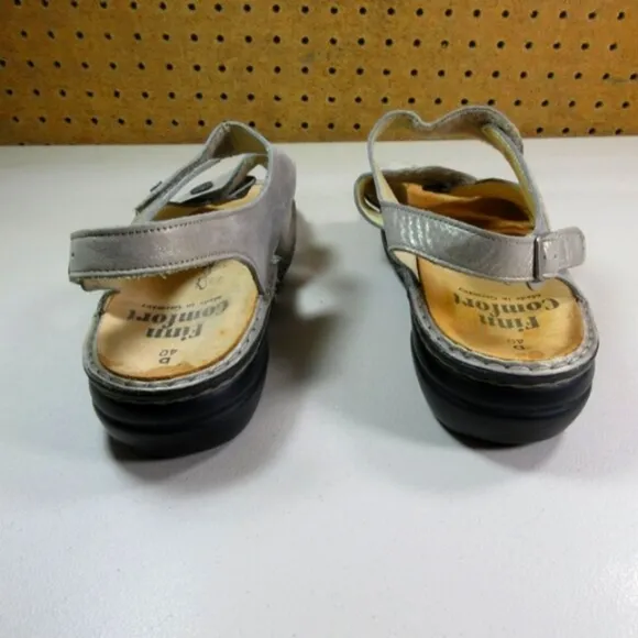Finn Comfort womens silver Gomera metallic strappy slingback sandals 9.5 40 D