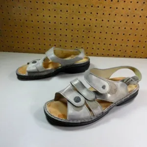Finn Comfort womens silver Gomera metallic strappy slingback sandals 9.5 40 D