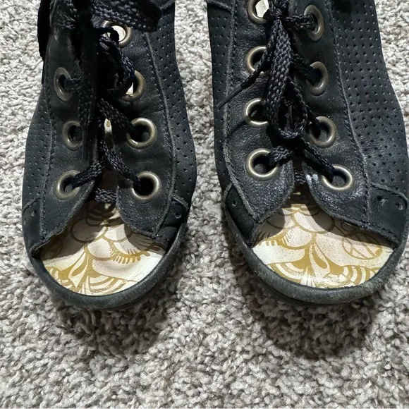 Fly London Strappy Lace Sandals Size 6