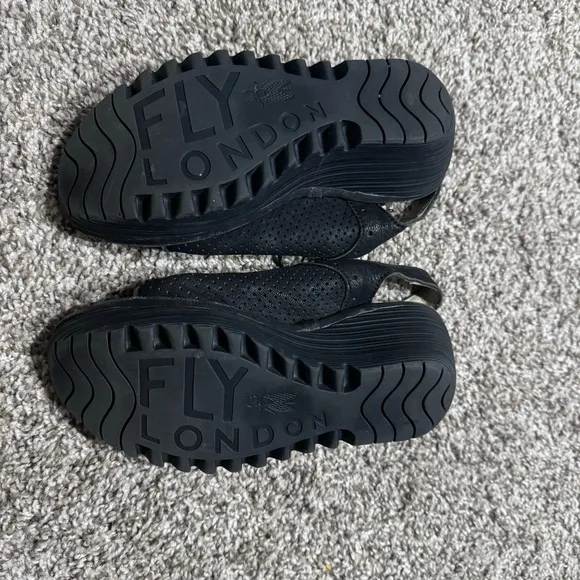 Fly London Strappy Lace Sandals Size 6