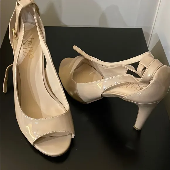 Franco Sarto Women's Cream Peep Toe Heels