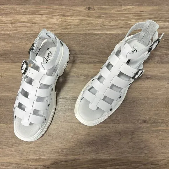 Free People  LIMITED EDITION Gia Gladiator Sandals Sz 38