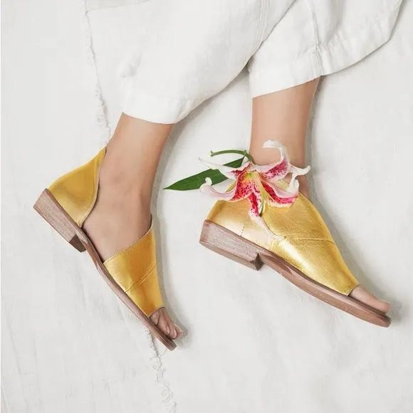 Free People Mont Blanc Asymmetrical Sandal Gold Size 38