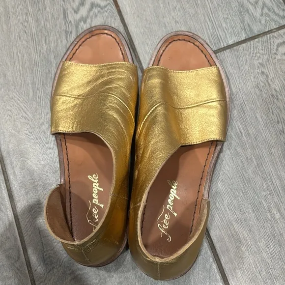 Free People Mont Blanc Asymmetrical Sandal Gold Size 38
