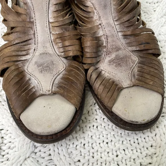Freebird by Steven Arrow Stone Brown Leather Strappy‎ Open Toe Heeled Sandals