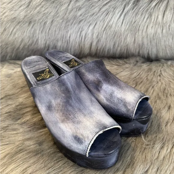 Freebird by Steven Kane Black Mules with Chunky Platform Size 11