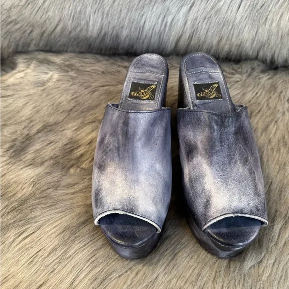 Freebird by Steven Kane Black Mules with Chunky Platform Size 11