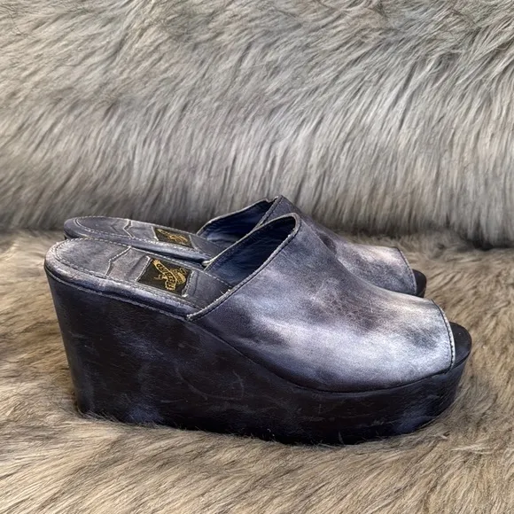 Freebird by Steven Kane Black Mules with Chunky Platform Size 11