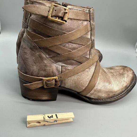 Freebird Sammi Womens 8 Buckle Western Booties Distressed Ankle Heel Boots Shoes