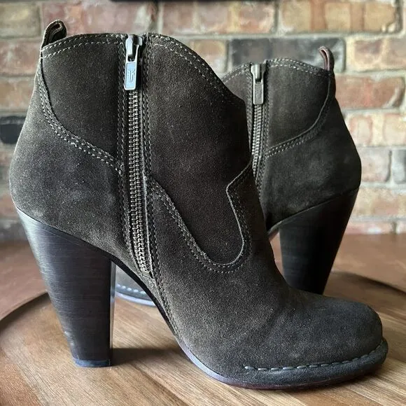 Frye Boots Womens 8.5M Madeline Short Bootie Brown Suede Zip Heel Western Shoe