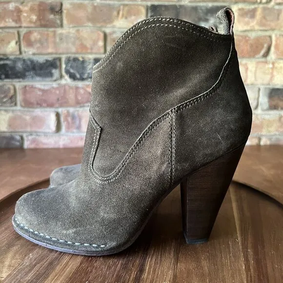 Frye Boots Womens 8.5M Madeline Short Bootie Brown Suede Zip Heel Western Shoe