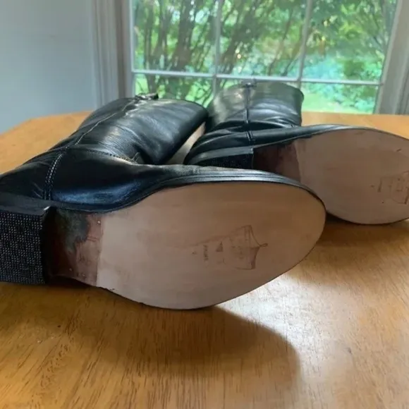 Frye Melissa Button Black Hard Wearing Leather Boots Equestrian Shoes, Size 6
