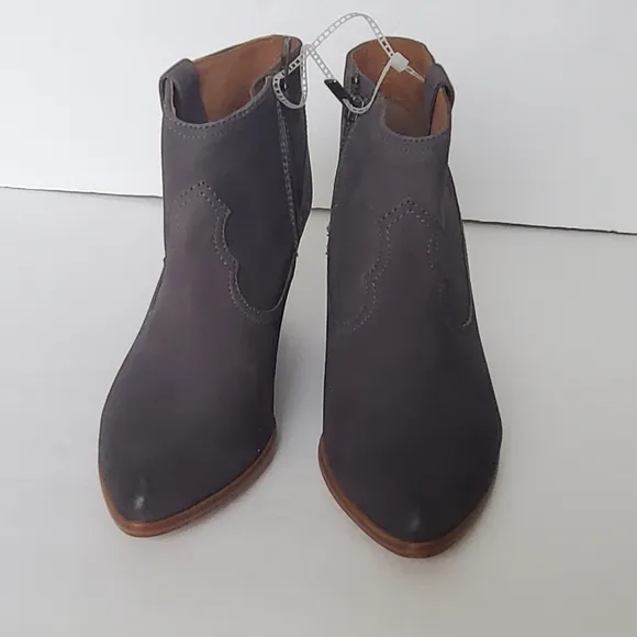 Frye Rory Bootie Size 8.5