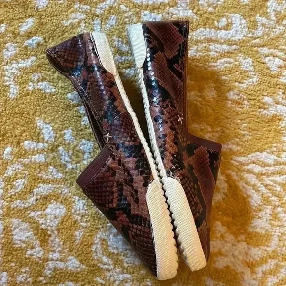 Frye snake skin rubber sole flats 8