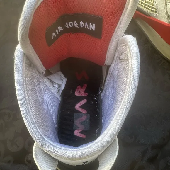 (Grade School) Air Jordan Mars270 'White size 4YSKU: BQ6508-100