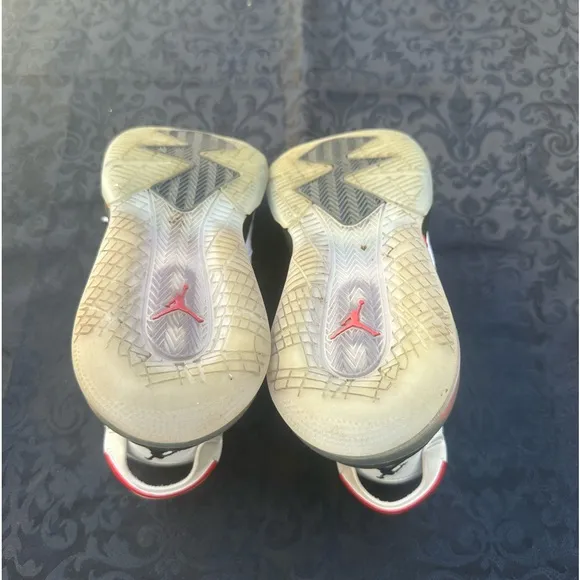 (Grade School) Air Jordan Mars270 'White size 4YSKU: BQ6508-100