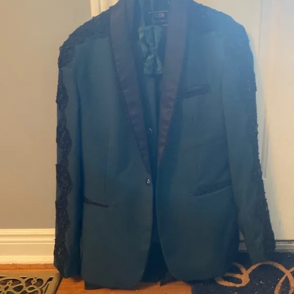 green and black detailed prom suit (SIZE LARGE)