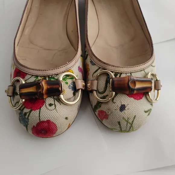 GUCCI Floral Canvas Flats Bamboo Horsebit Sz 7