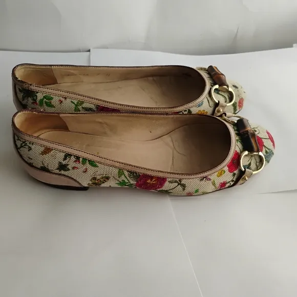 GUCCI Floral Canvas Flats Bamboo Horsebit Sz 7