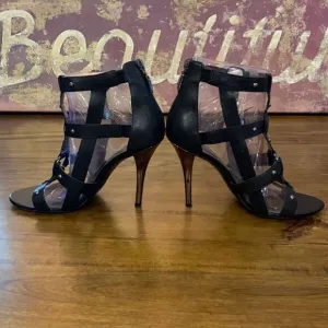 Guess Black Leather Edgy Roman Stiletto Sandal Size 9M