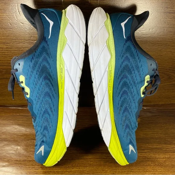 Hoka Mens shoe Size 13
