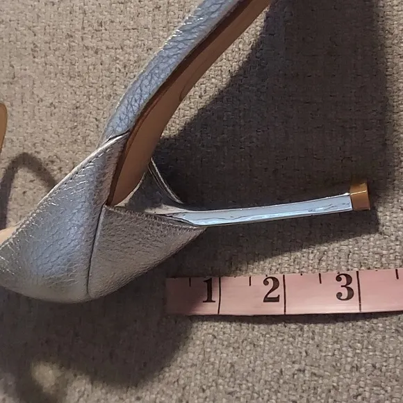 Imagine Vince Camuto Restin Leather Silver Strappy Heels Sz 7