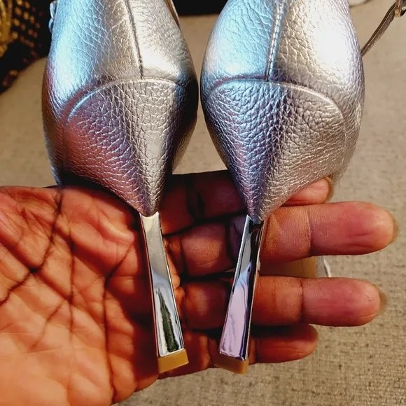 Imagine Vince Camuto Restin Leather Silver Strappy Heels Sz 7