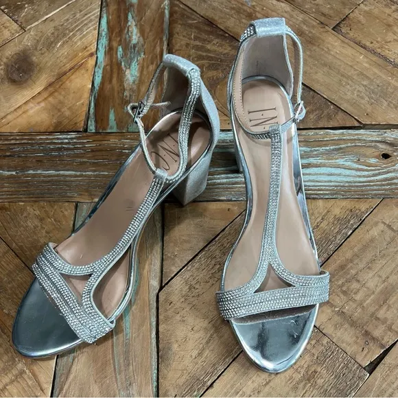 INC 8 Silver Rhinestone Gems Low Block Sandals Heel