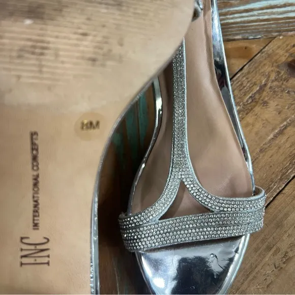 INC 8 Silver Rhinestone Gems Low Block Sandals Heel