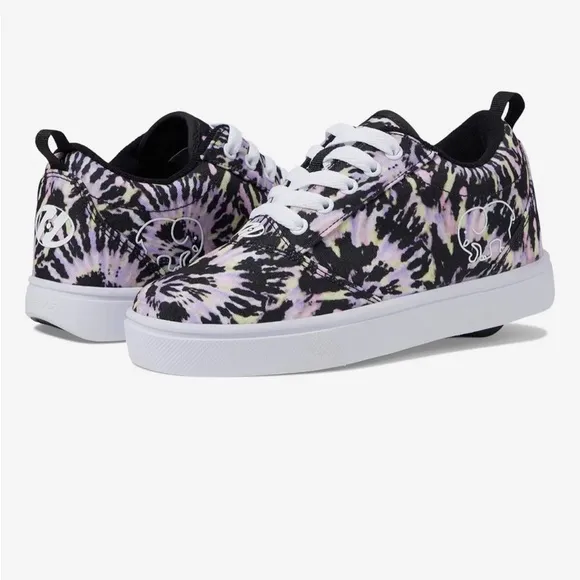 Ivory Ella Pro 20 Heelys NWOT in a youth size 5- Tie Dye pink/purple/yellow