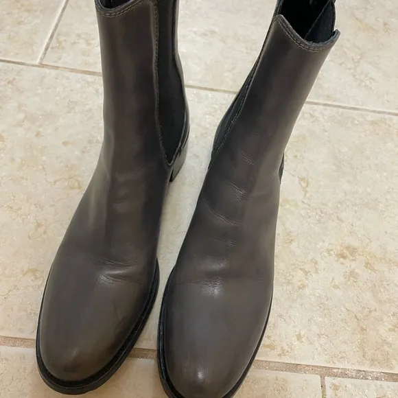 Jil Sander Chelsea Boots