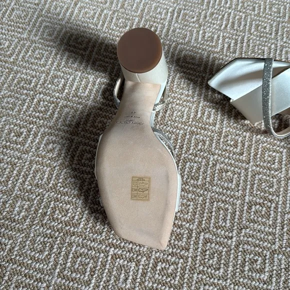 Jimmy Choo Elegant Cream and Silver Women's Heels. Brand new never worn
