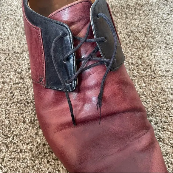 John Fluevog Maroon and Black Leather Men's Business Derby Dress Shoes, Size 9.5