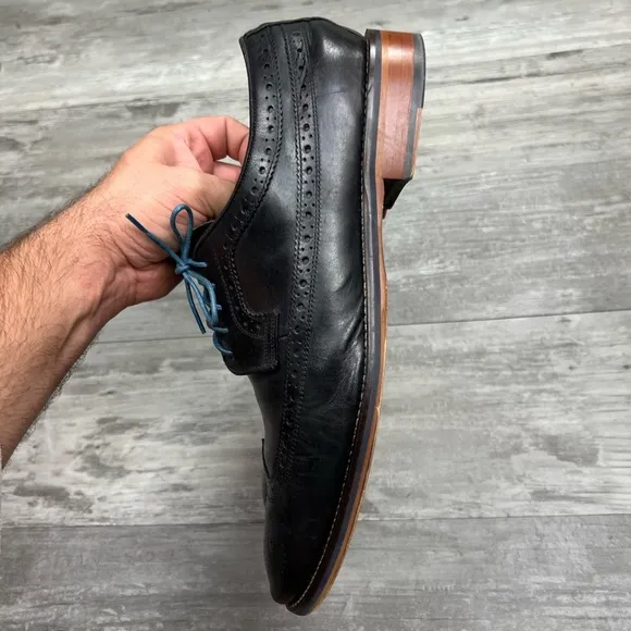 Johnston &amp; Murphy Black Wingtip Derbys 12 M