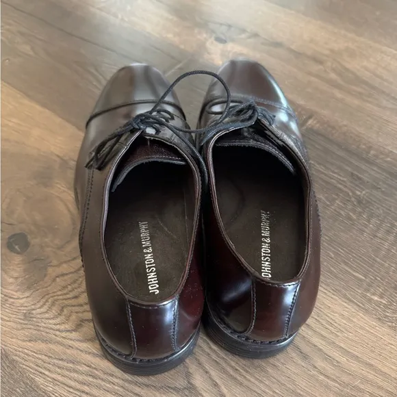 Johnston &amp; Murphy Men's Brown Leather Dress Shoes, size 10M, basically new