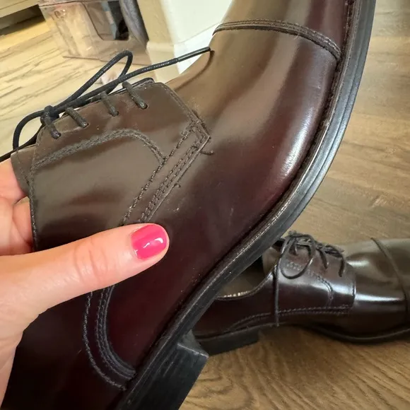 Johnston &amp; Murphy Men's Brown Leather Dress Shoes, size 10M, basically new