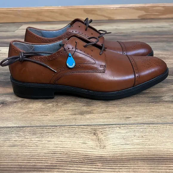 Johnston &amp; Murphy XC4 cap toe cognac waterproof dress shoes size 10:5 office