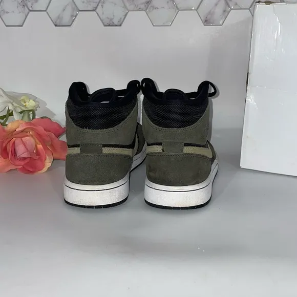 Jordan 1 Military Olive 9