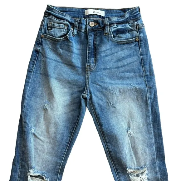 KanCan Distressed Blue Skinny Jeans Distressed Denim Women’s 26 Cotton Feminine