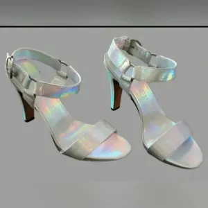 Karl Lagerfeld 9.5 Silver Iridescent Sparkling Wedding Formal Dress Sandals
