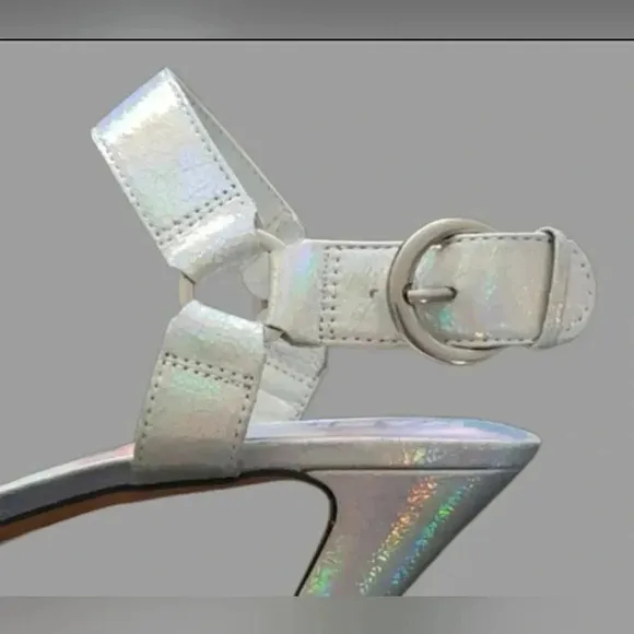 Karl Lagerfeld 9.5 Silver Iridescent Sparkling Wedding Formal Dress Sandals