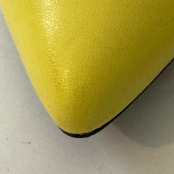 Karl Lagerfeld Size 7M/A22 glora Elegant Yellow Women's Heels Office Siren