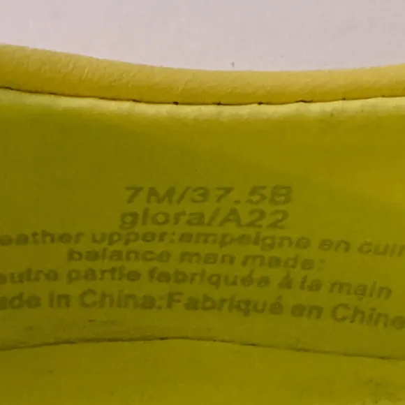 Karl Lagerfeld Size 7M/A22 glora Elegant Yellow Women's Heels Office Siren