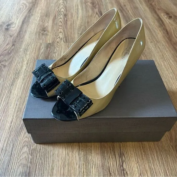 KATE SPADE New York tan black heels pumps open toe shoes women’s 8.5