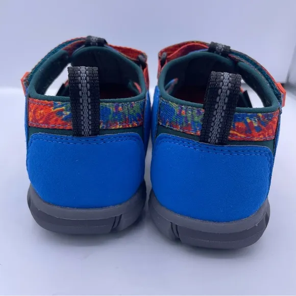 KEEN kids Seacamp II CNX strappy lightweight sandals Size 2