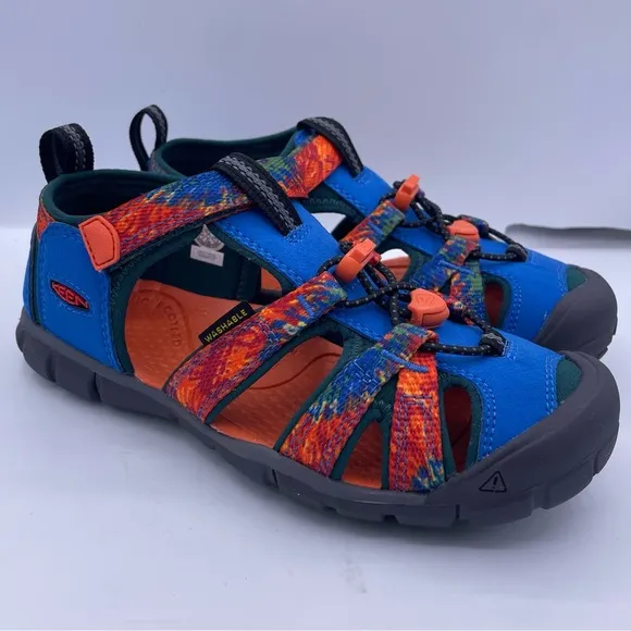 KEEN kids Seacamp II CNX strappy lightweight sandals Size 2