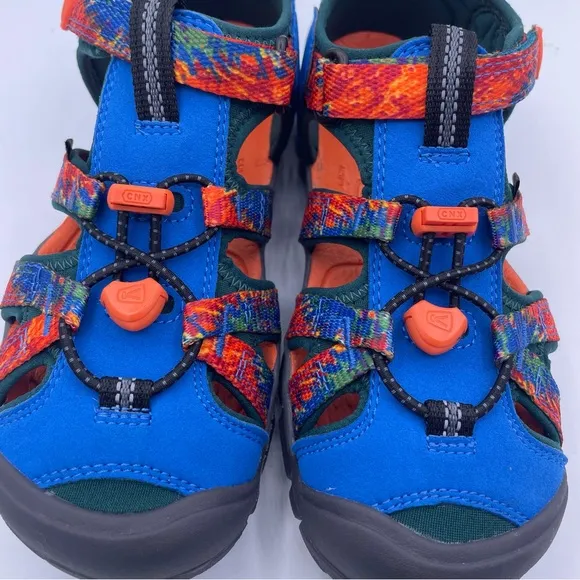 KEEN kids Seacamp II CNX strappy lightweight sandals Size 2