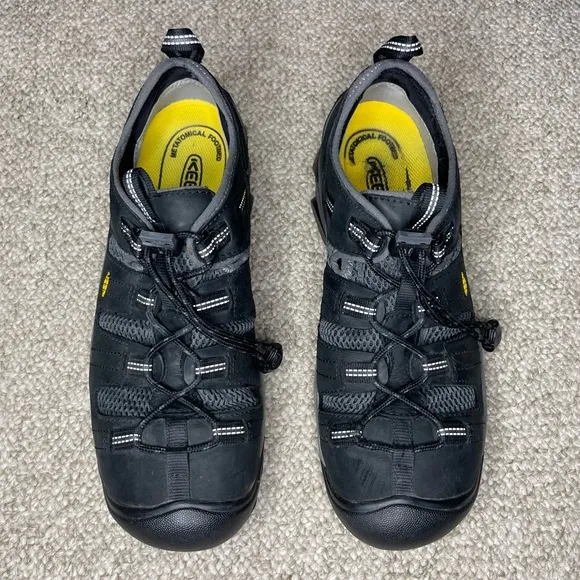 Keen safety toe shoes